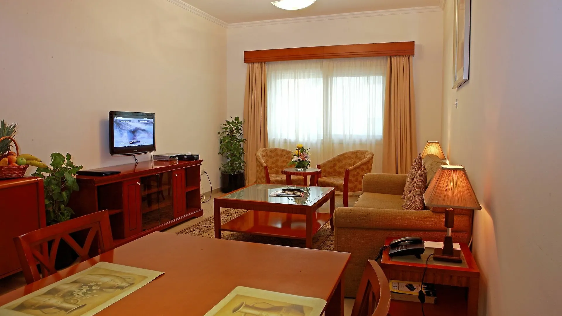 Rose Garden Hotel apartamentos Bur Dubái Emiratos Árabes Unidos